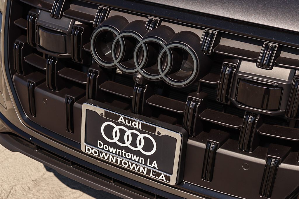 Thumbnail: 2026 Audi Q7 - 6