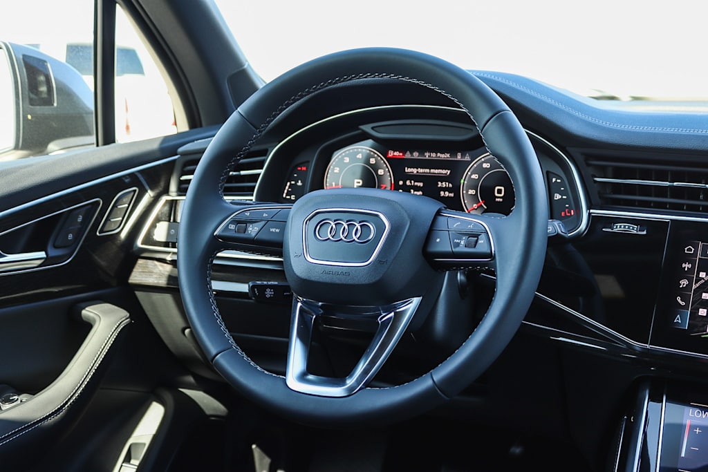 Thumbnail: 2026 Audi Q7 - 9