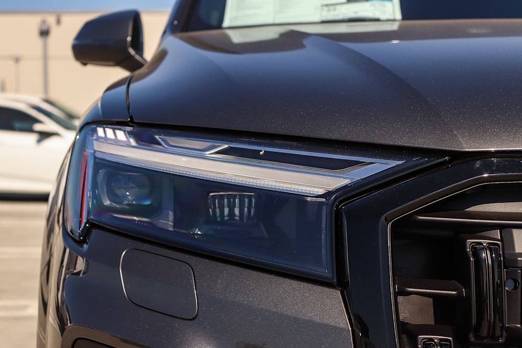 Thumbnail: 2026 Audi Q7 - 20