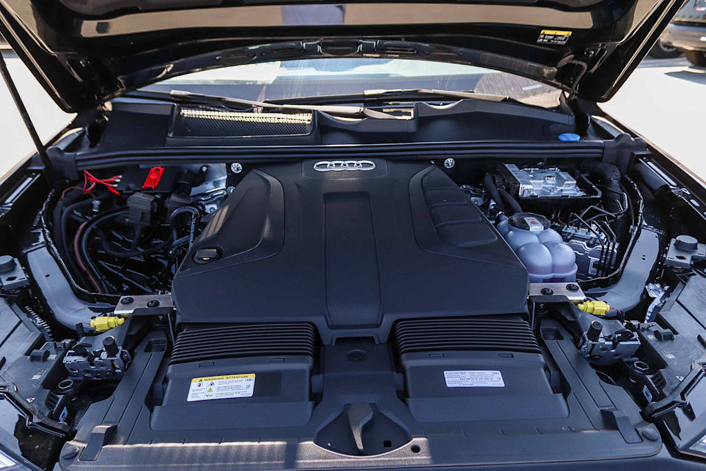 Thumbnail: 2026 Audi Q7 - 8