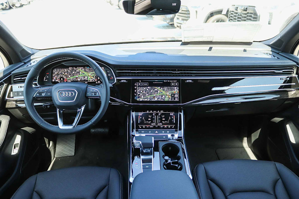 Thumbnail: 2026 Audi Q7 - 2