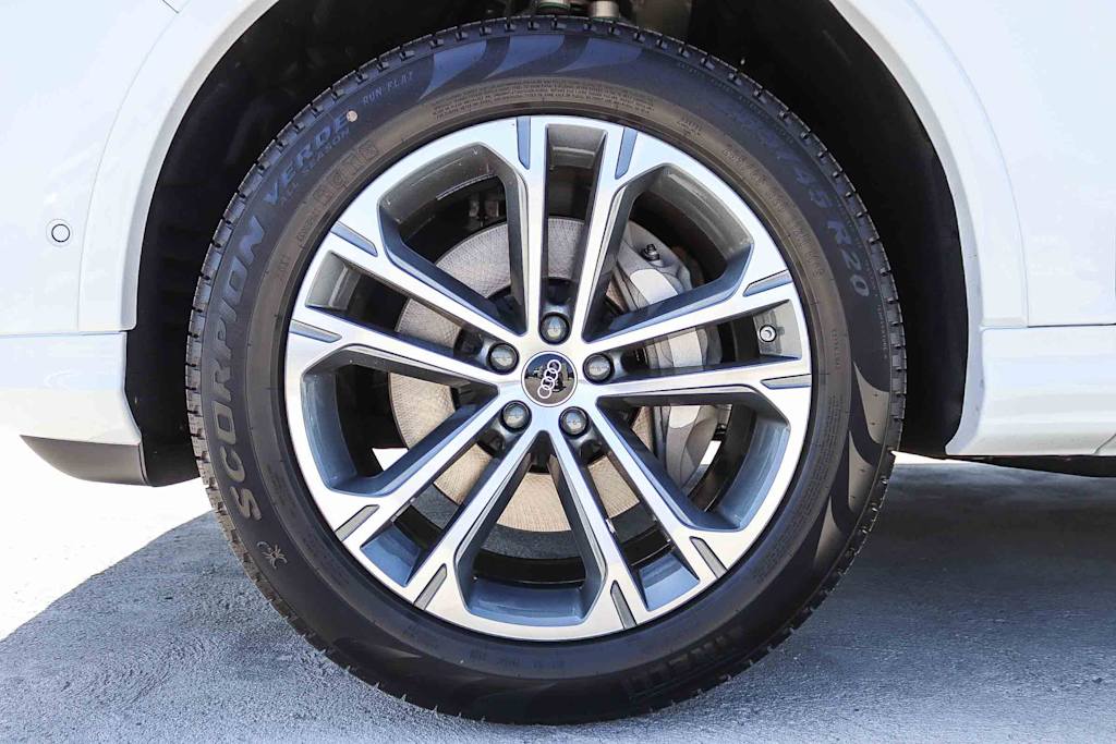 Thumbnail: 2026 Audi Q7 - 24