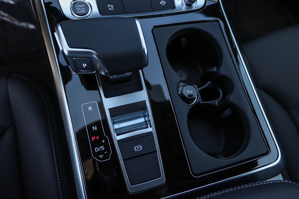 Thumbnail: 2026 Audi Q7 - 15