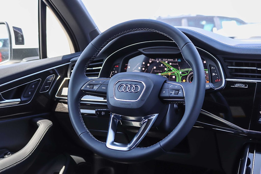 Thumbnail: 2026 Audi Q7 - 10