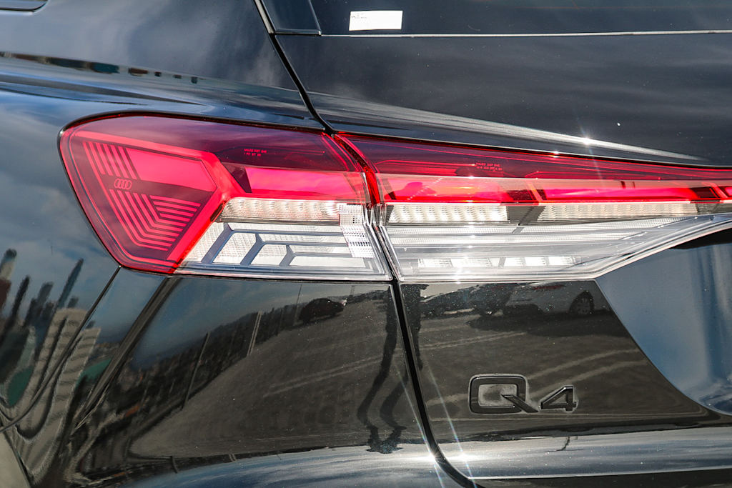 2024 Audi Q4 e-tron Premium Plus 20