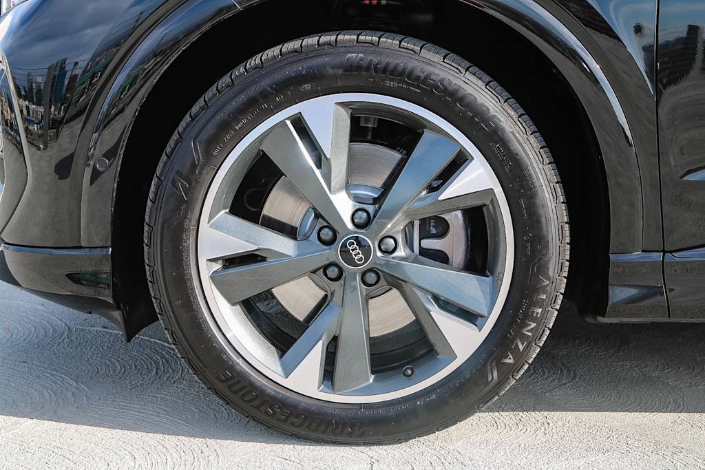 2024 Audi Q4 e-tron Premium Plus 21