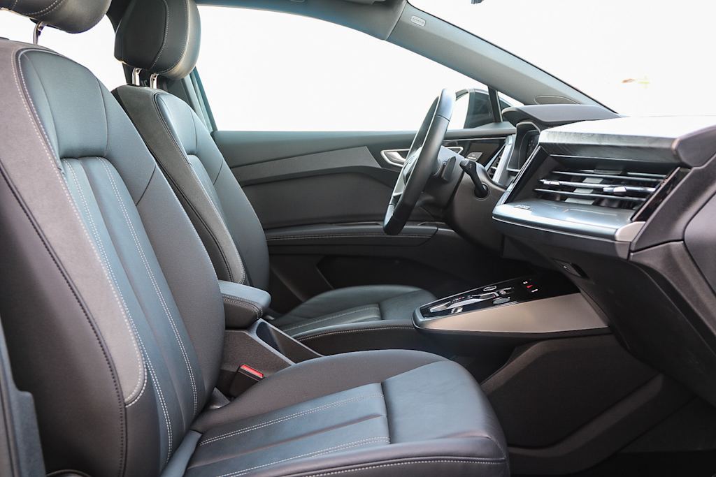 2024 Audi Q4 e-tron Premium Plus 9