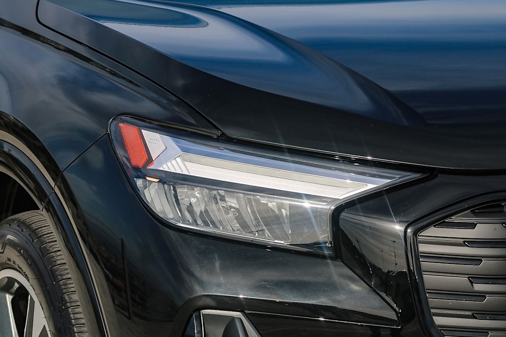 2024 Audi Q4 e-tron Premium Plus 18