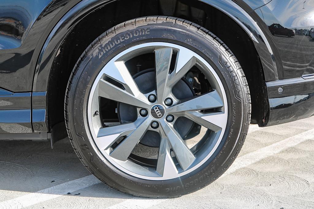 2024 Audi Q4 e-tron Premium Plus 6