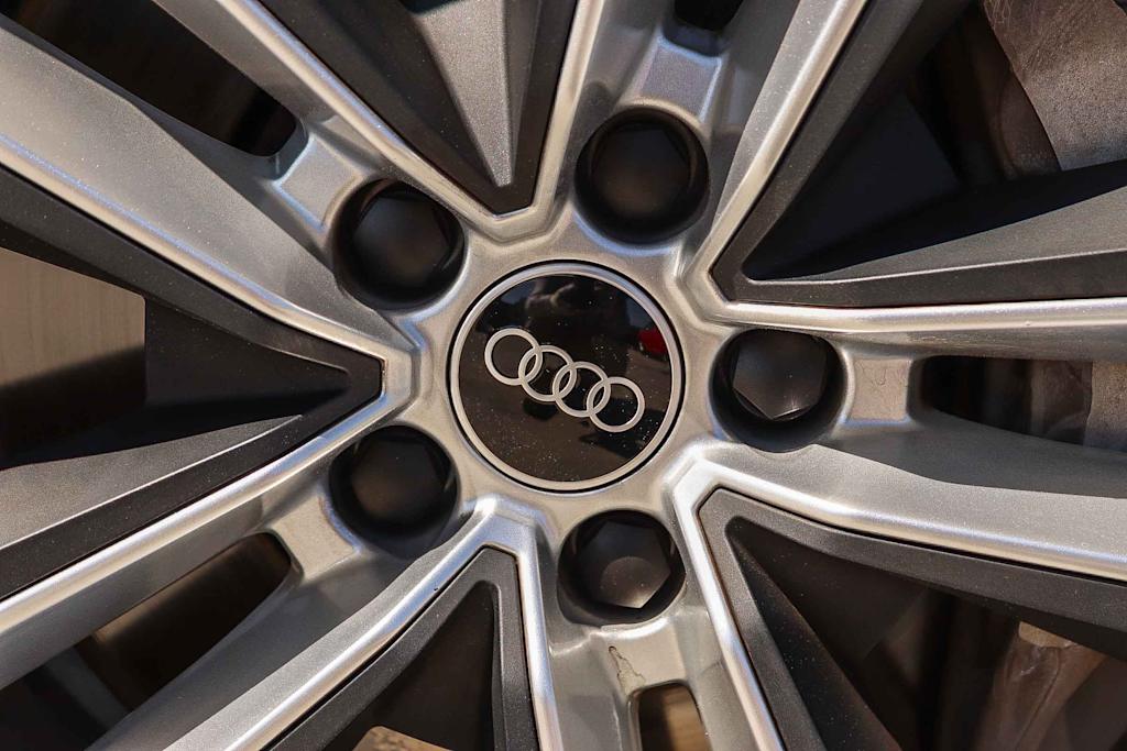 Thumbnail: 2022 Audi Q7 - 23