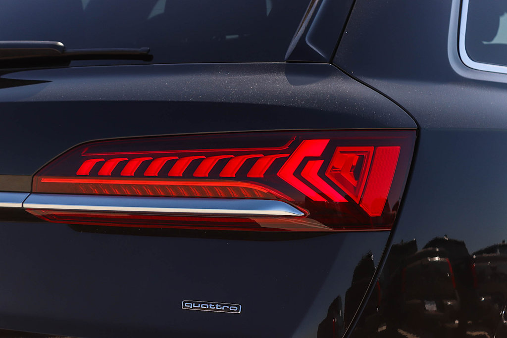 Thumbnail: 2022 Audi Q7 - 20