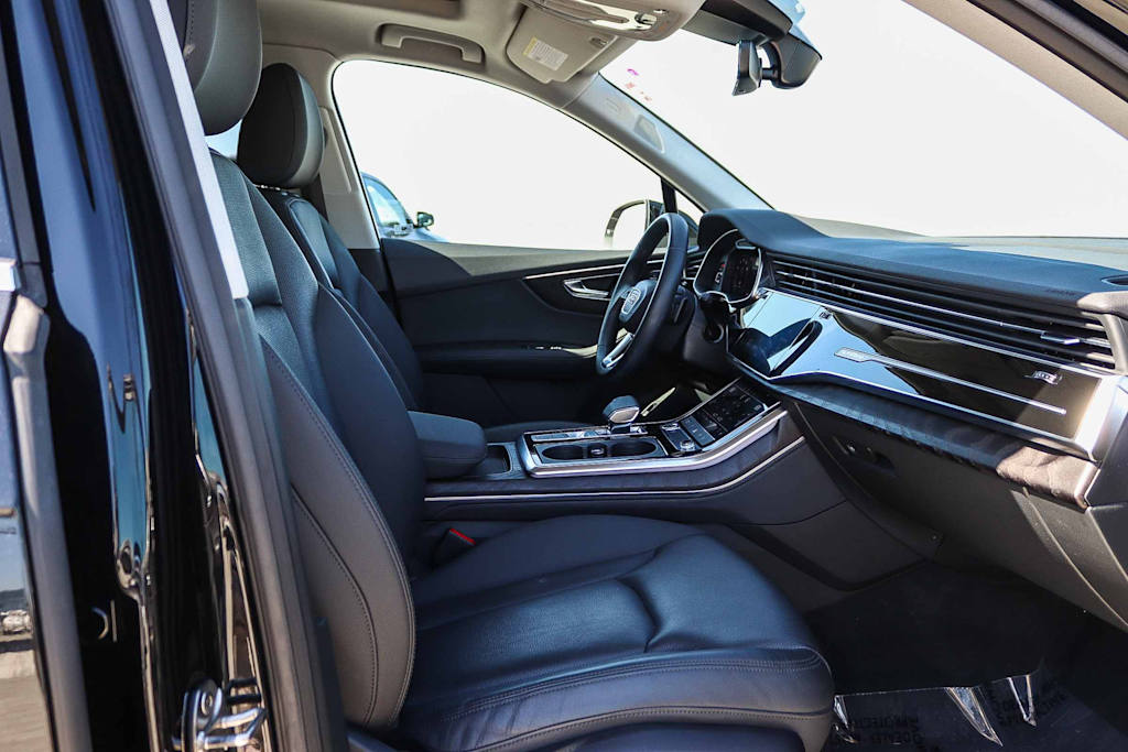 Thumbnail: 2022 Audi Q7 - 10