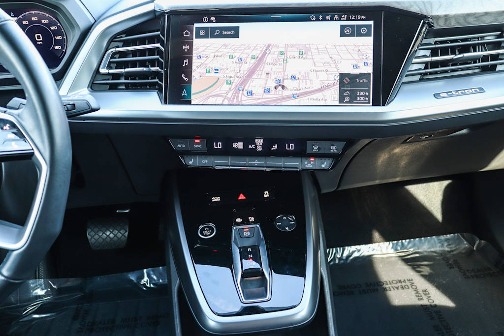 Thumbnail: 2023 Audi Q4 e-tron - 14