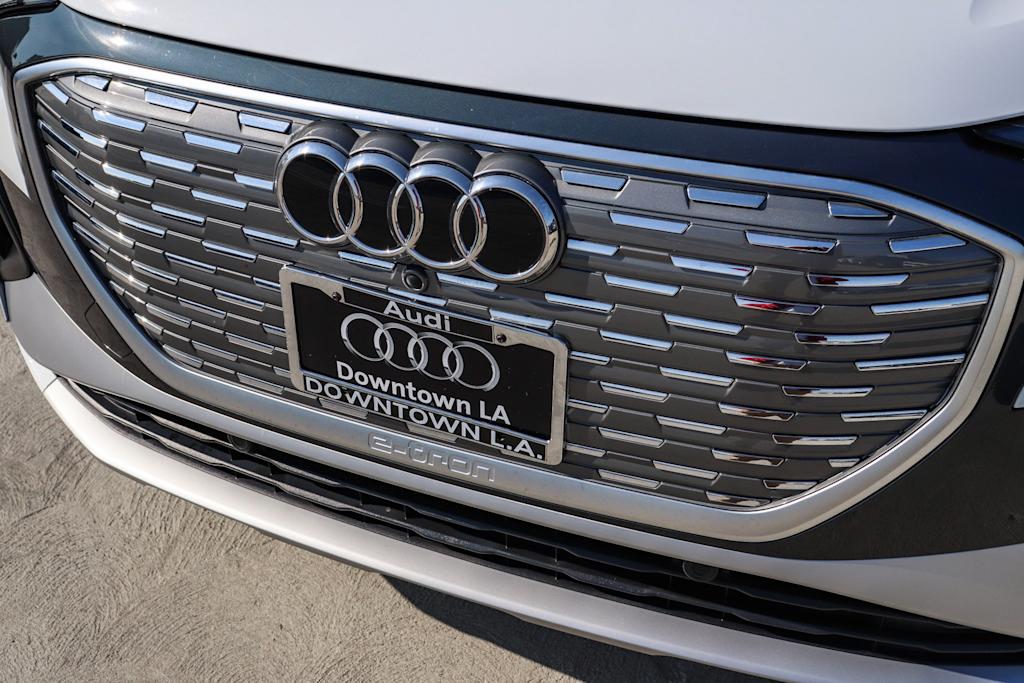 Thumbnail: 2023 Audi Q4 e-tron - 6