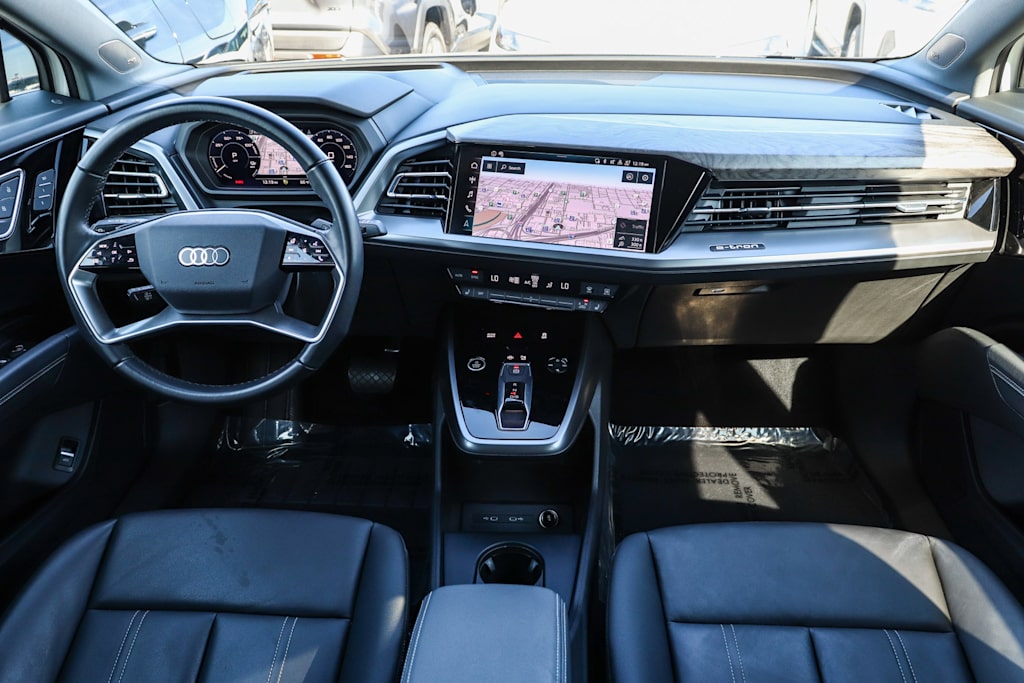 Thumbnail: 2023 Audi Q4 e-tron - 2