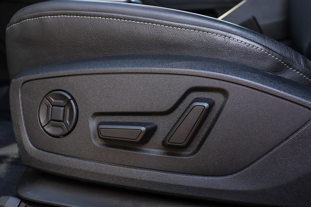 Thumbnail: 2023 Audi Q4 e-tron - 29