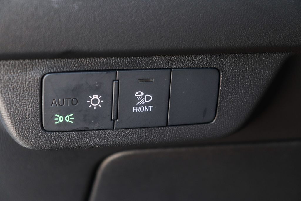 Thumbnail: 2023 Audi Q4 e-tron - 33