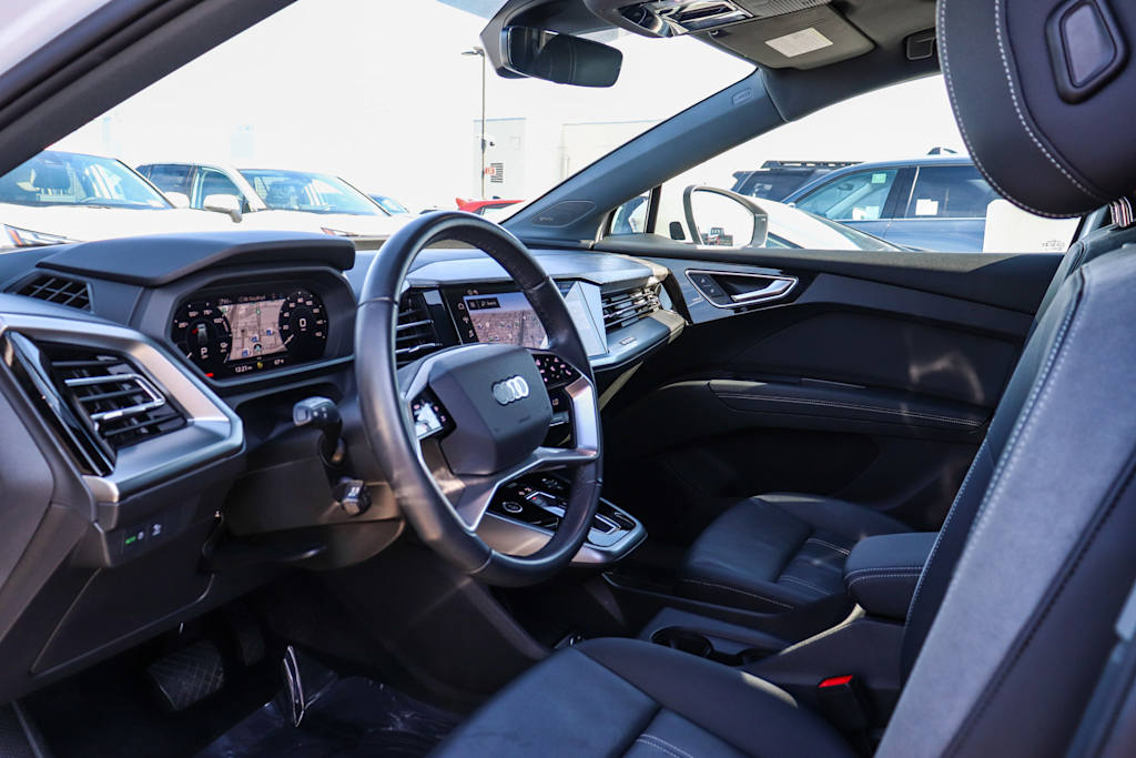 Thumbnail: 2023 Audi Q4 e-tron - 13