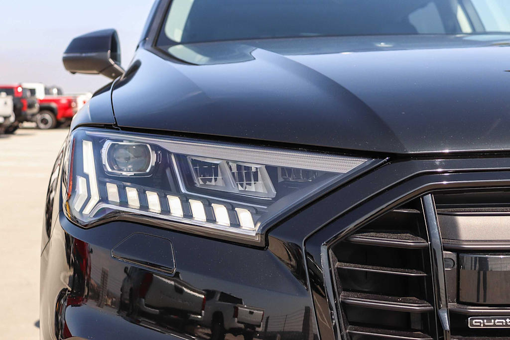 Thumbnail: 2023 Audi Q7 - 21