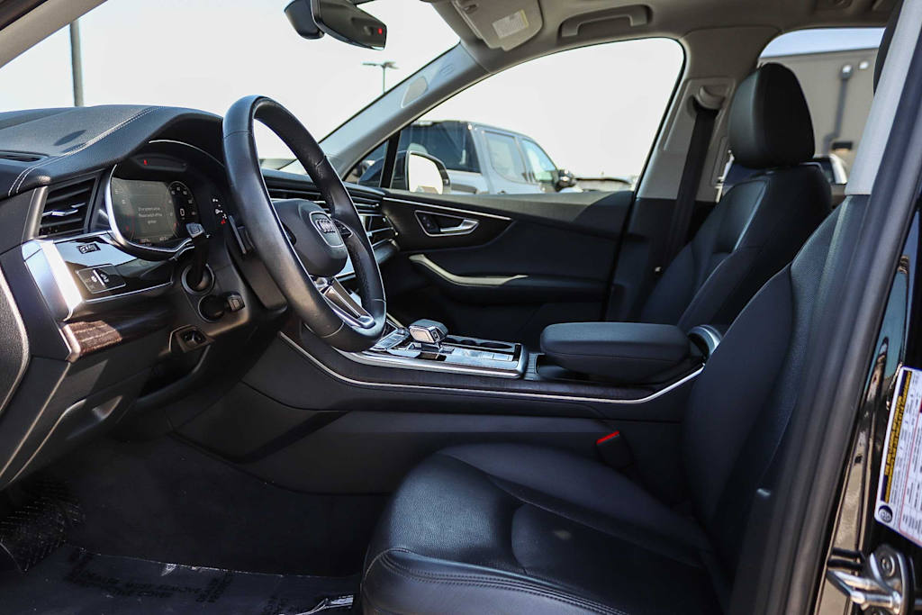Thumbnail: 2023 Audi Q7 - 11