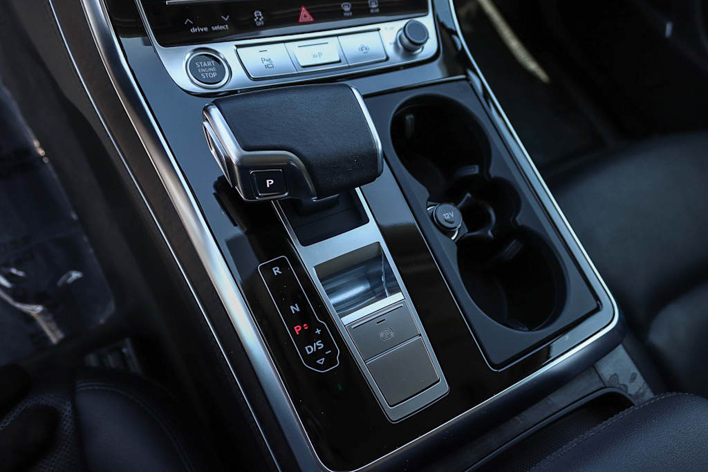 Thumbnail: 2023 Audi Q7 - 14