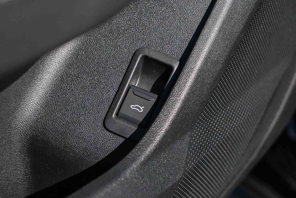 Thumbnail: 2025 Audi A5 - 30