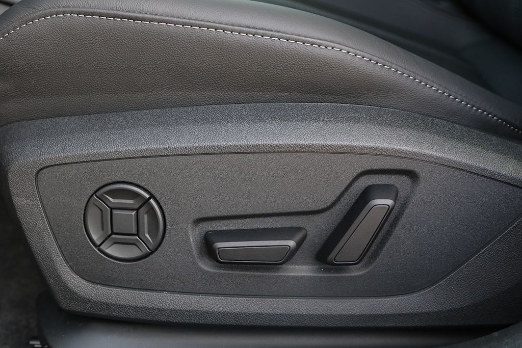 Thumbnail: 2025 Audi A5 - 25