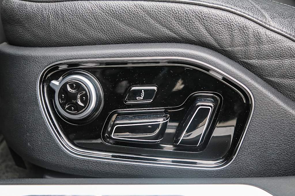 Thumbnail: 2017 Audi A8 - 25