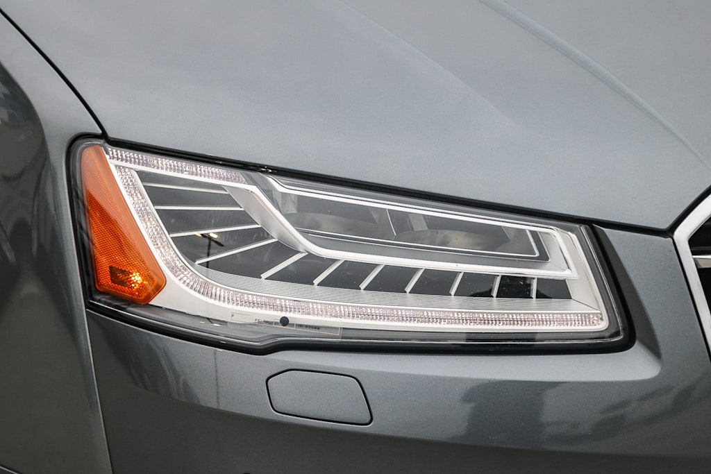 Thumbnail: 2017 Audi A8 - 17