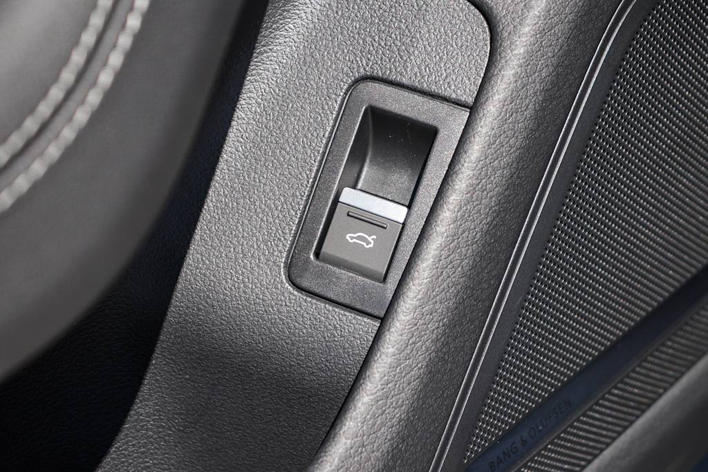 Thumbnail: 2026 Audi A6 - 33