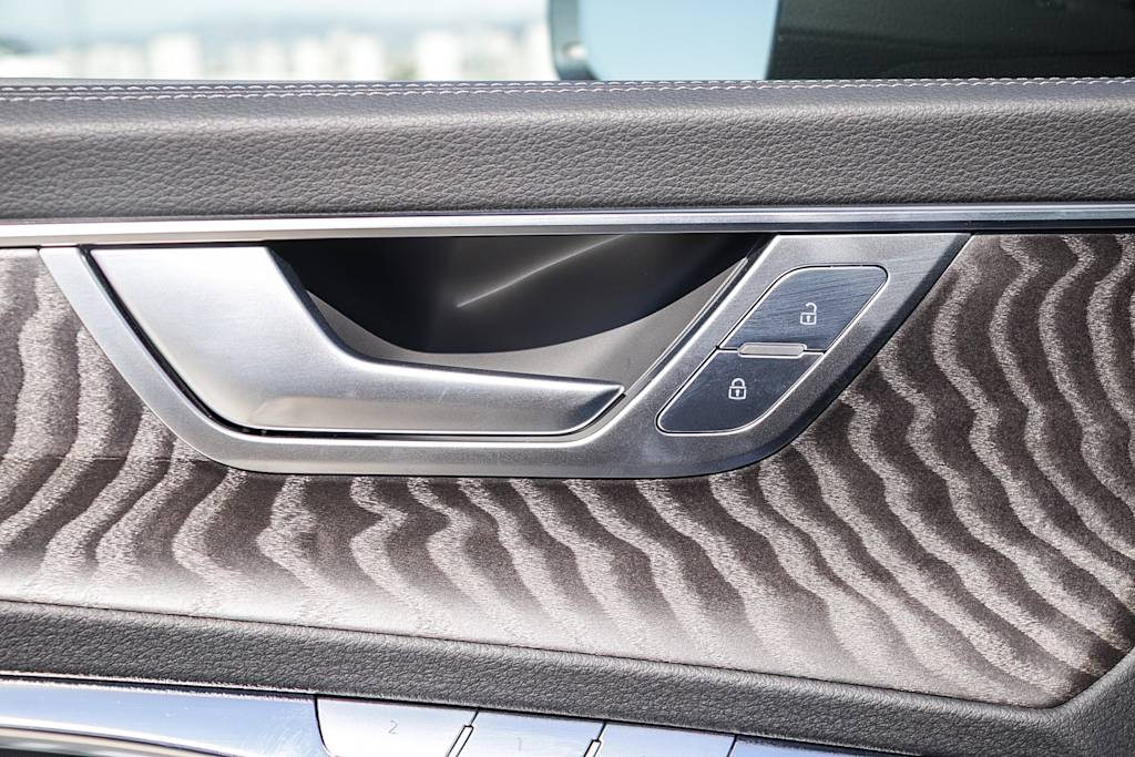 Thumbnail: 2026 Audi A6 - 32