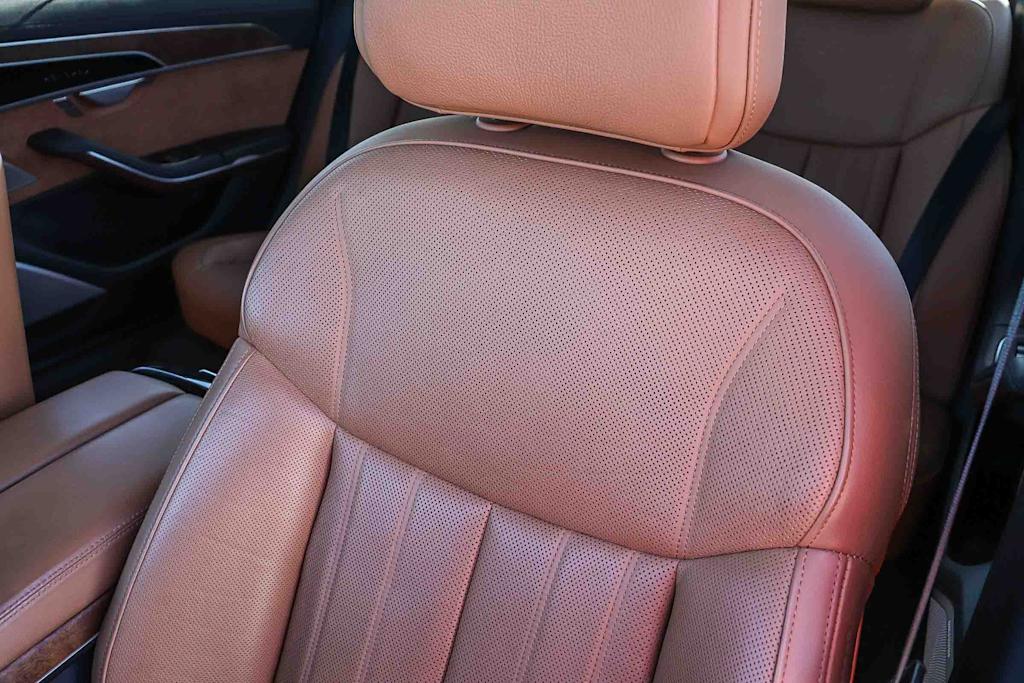 Thumbnail: 2021 Audi A8 - 38