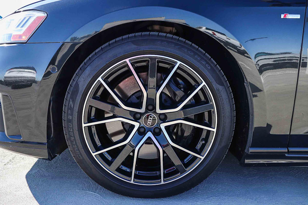 Thumbnail: 2021 Audi A8 - 24