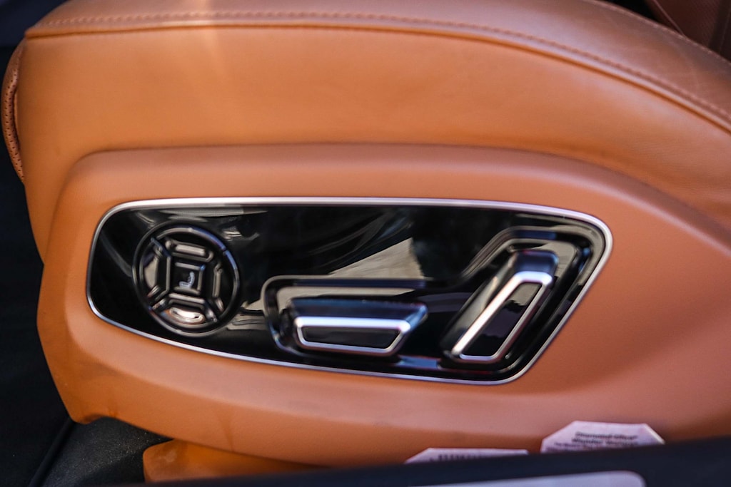 Thumbnail: 2021 Audi A8 - 29