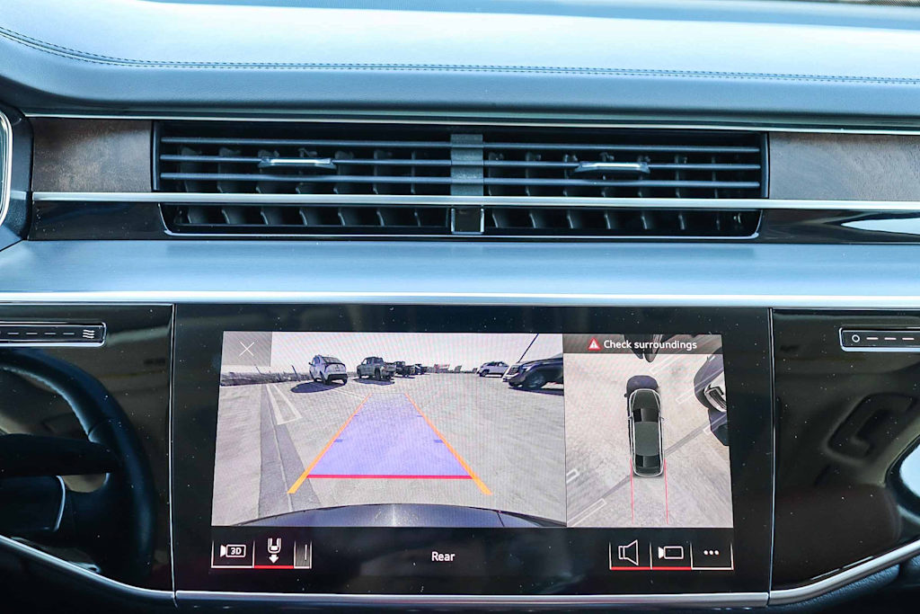 Thumbnail: 2021 Audi A8 - 36