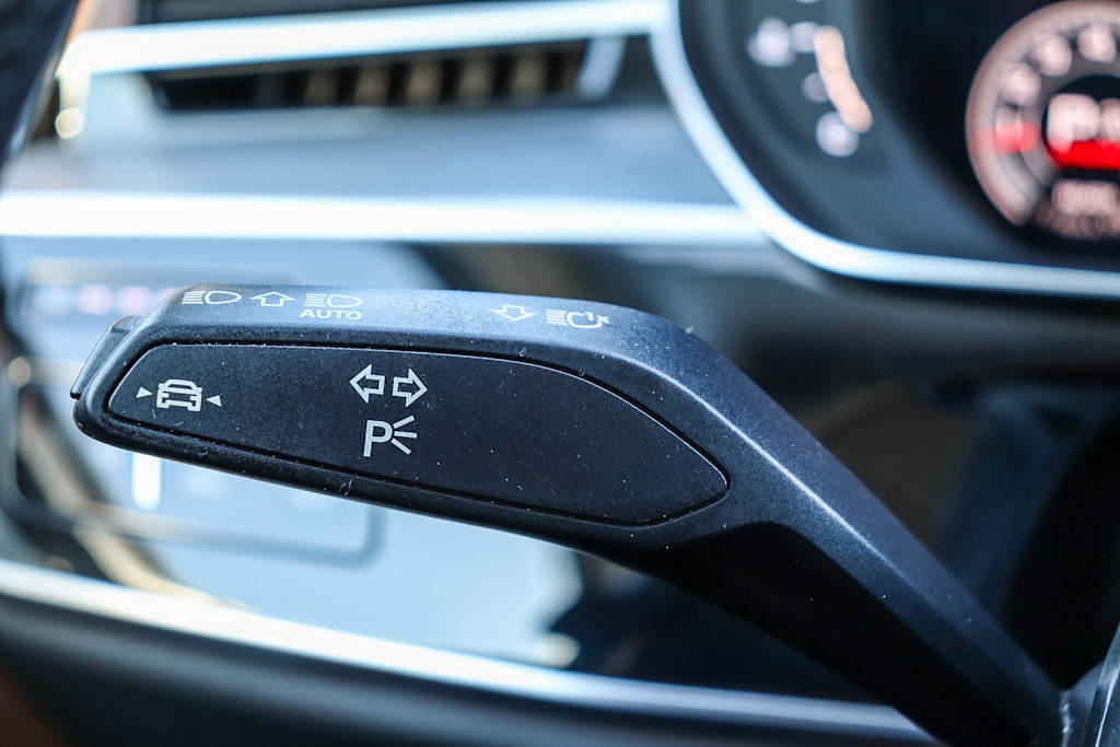 Thumbnail: 2021 Audi A8 - 33