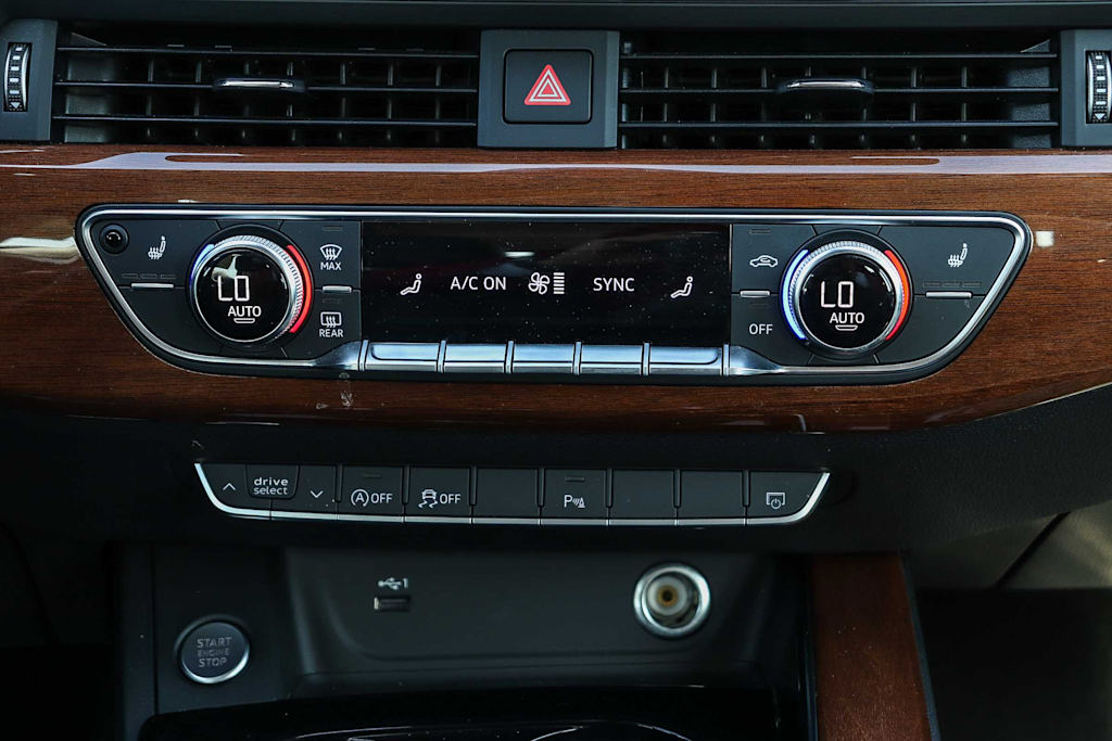 Thumbnail: 2023 Audi A4 - 25