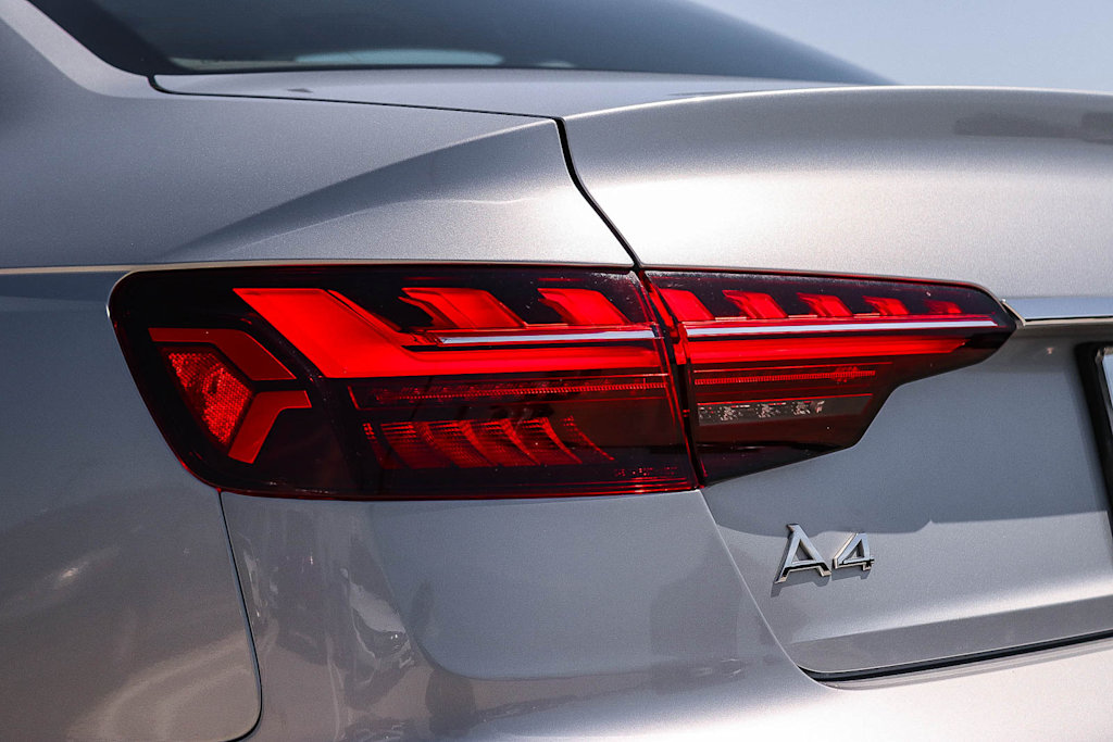 Thumbnail: 2022 Audi A4 - 23