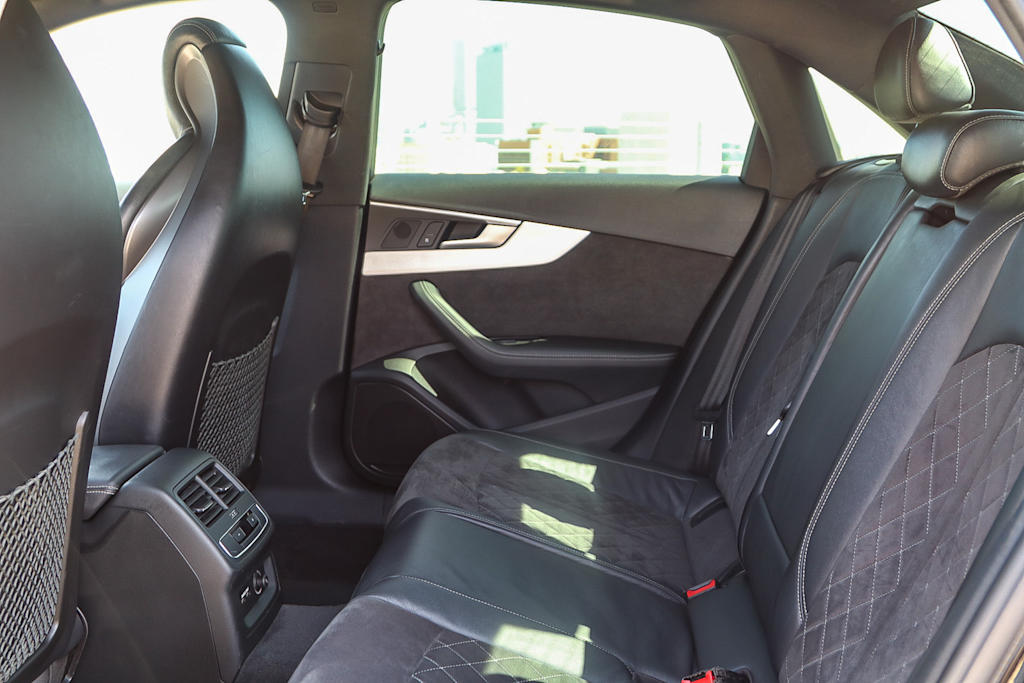 2019 Audi S4 Premium Plus 11