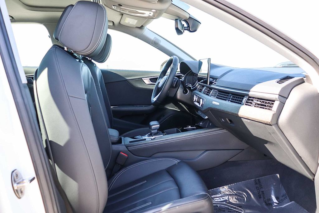 Thumbnail: 2023 Audi A4 - 10