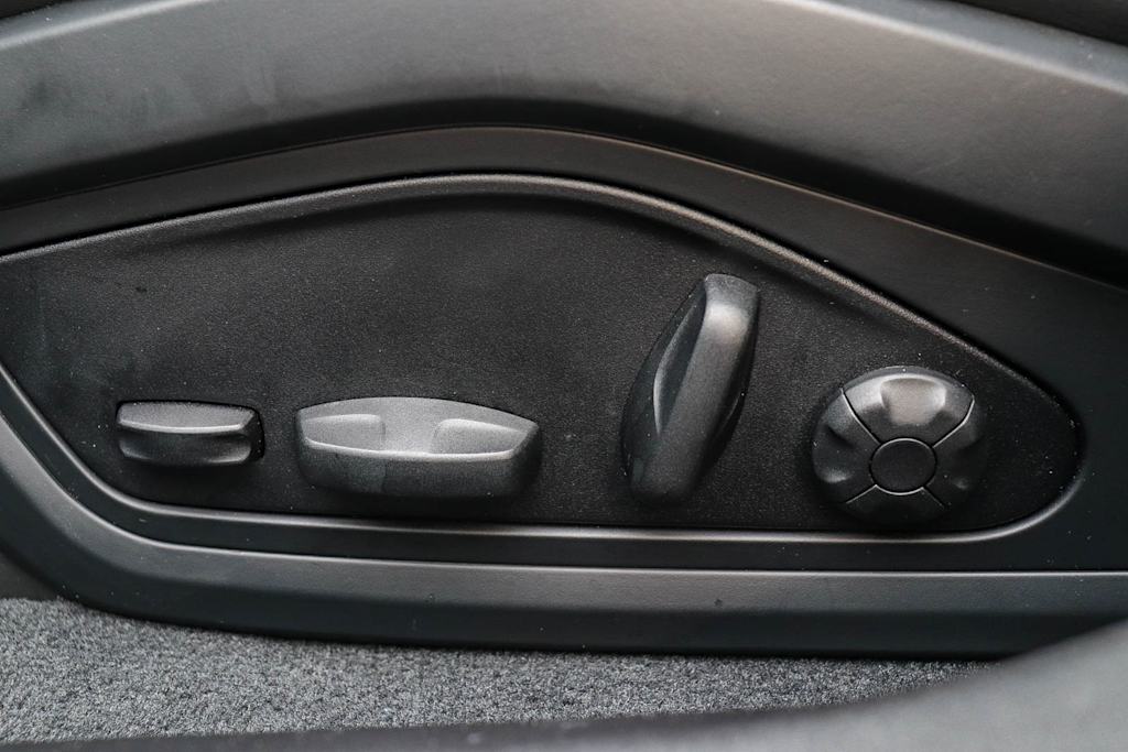 Thumbnail: 2022 Audi e-tron GT - 30