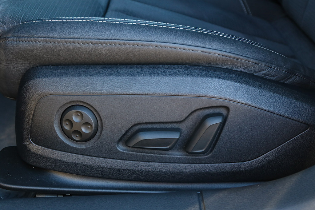 Thumbnail: 2025 Audi A5 - 25