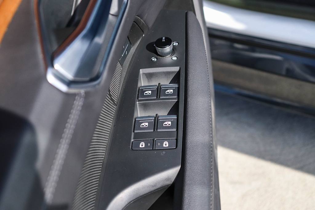 Thumbnail: 2022 Audi e-tron GT - 29