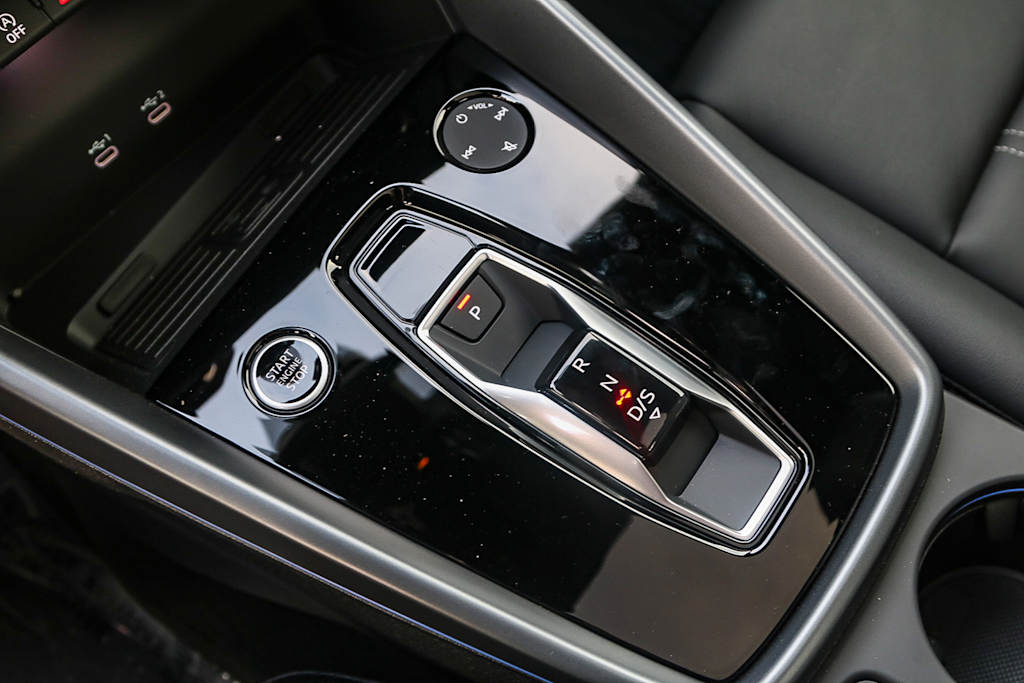 Thumbnail: 2025 Audi A3 - 14