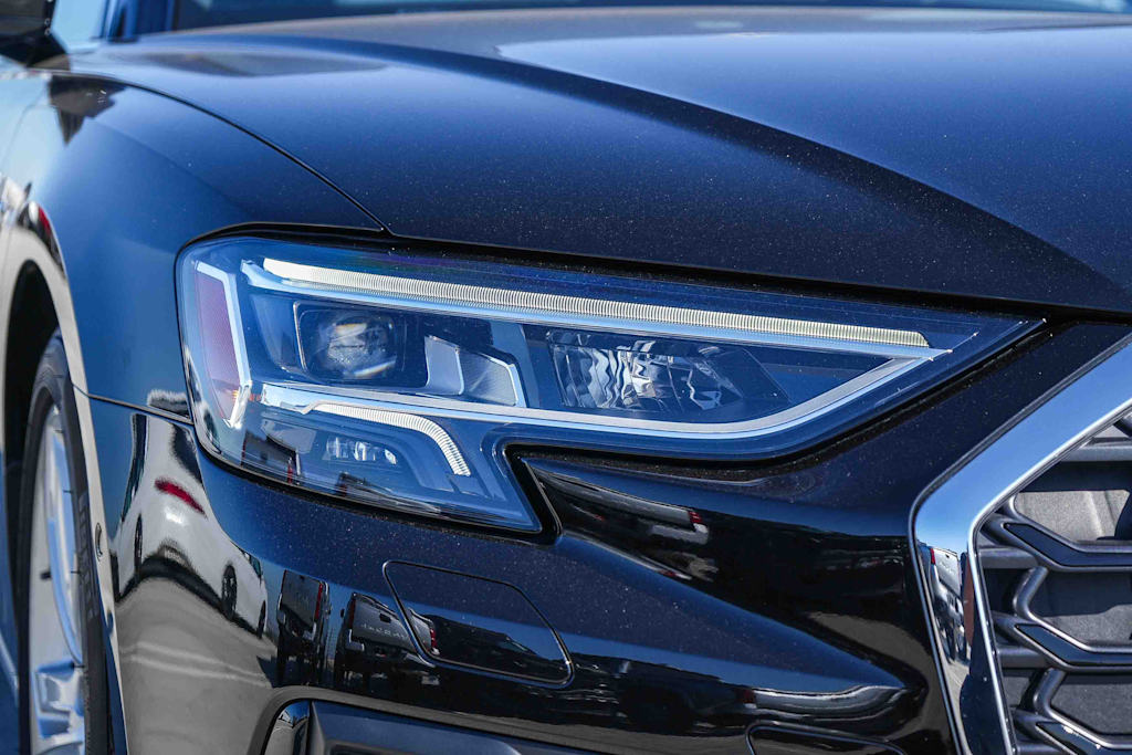 Thumbnail: 2025 Audi A8 - 19