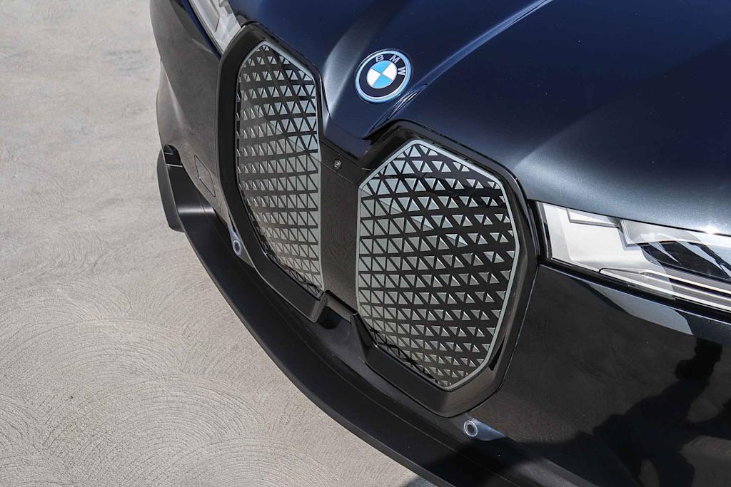 Thumbnail: 2024 BMW iX - 15
