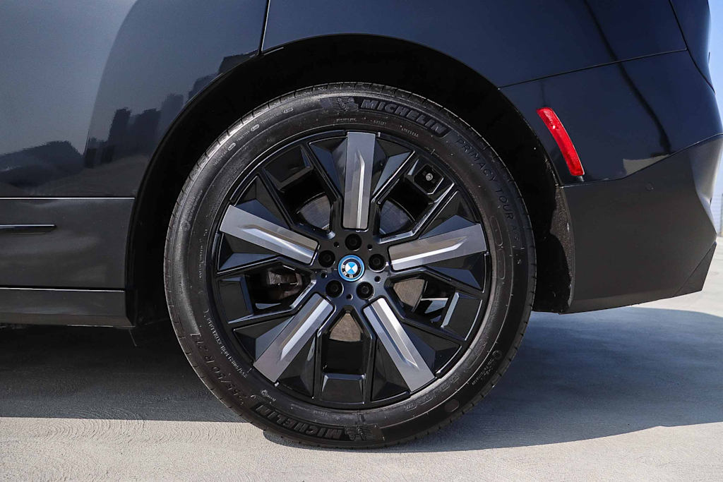 Thumbnail: 2024 BMW iX - 5