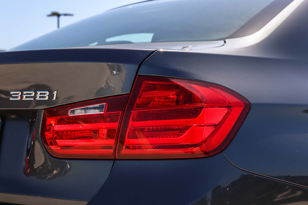 Thumbnail: 2015 BMW 3 Series - 23