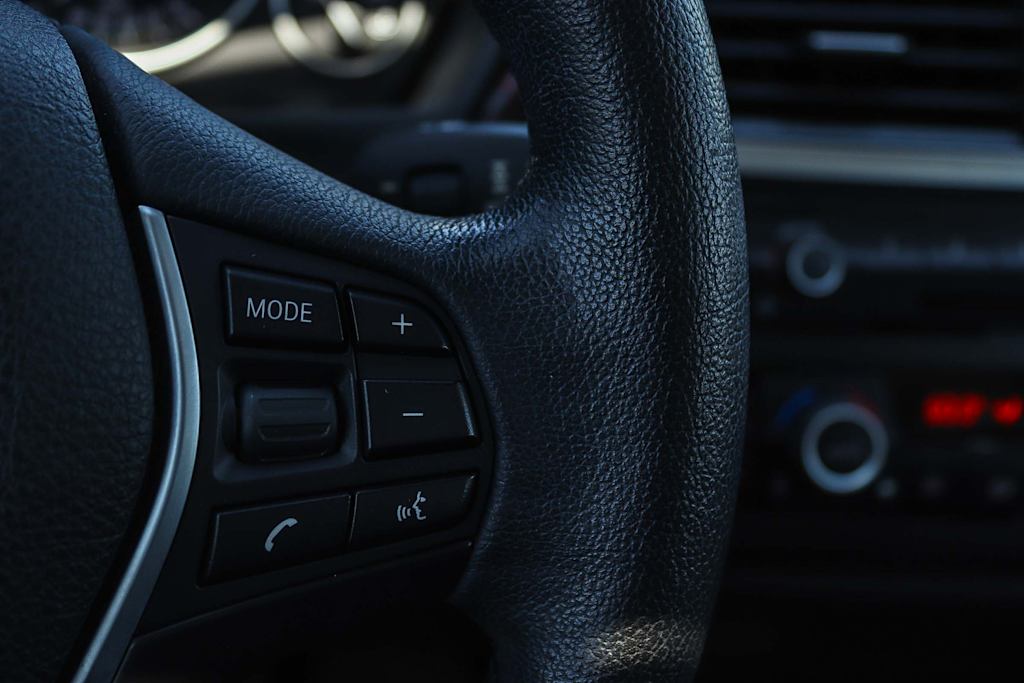 Thumbnail: 2015 BMW 3 Series - 28