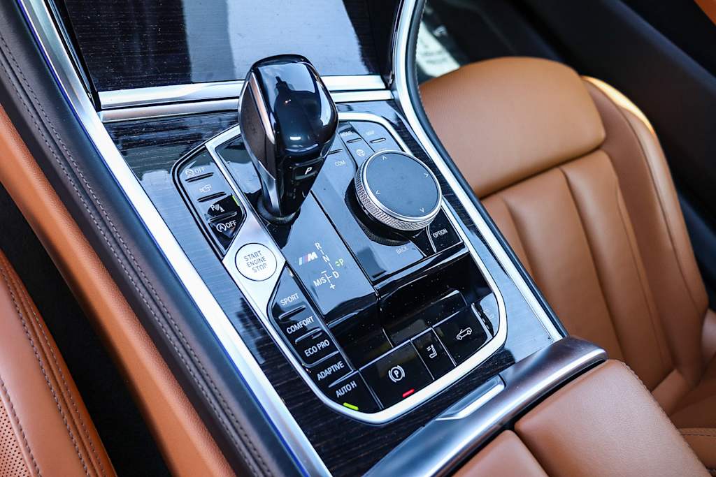 Thumbnail: 2022 BMW 8 Series - 16